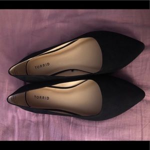 Faux Suede Black Flats 11W